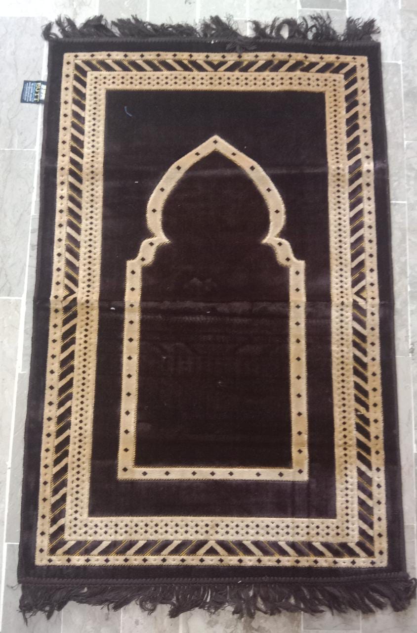Butt Prayer Mats Cut work mix, Comfortable and High Quality Prayer mats. Available in different colors. Order yours now from our website.